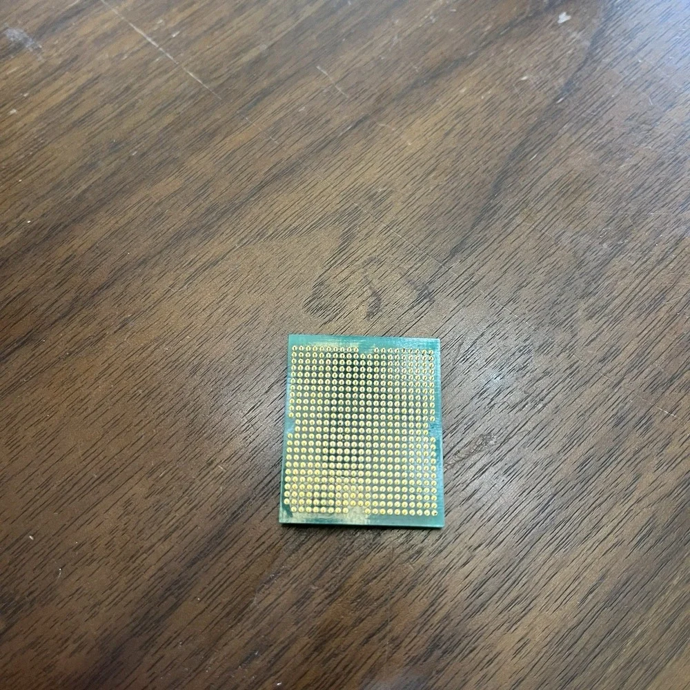 Intel SL53T‎ - 900MHZ Mobile Pentium III Processor